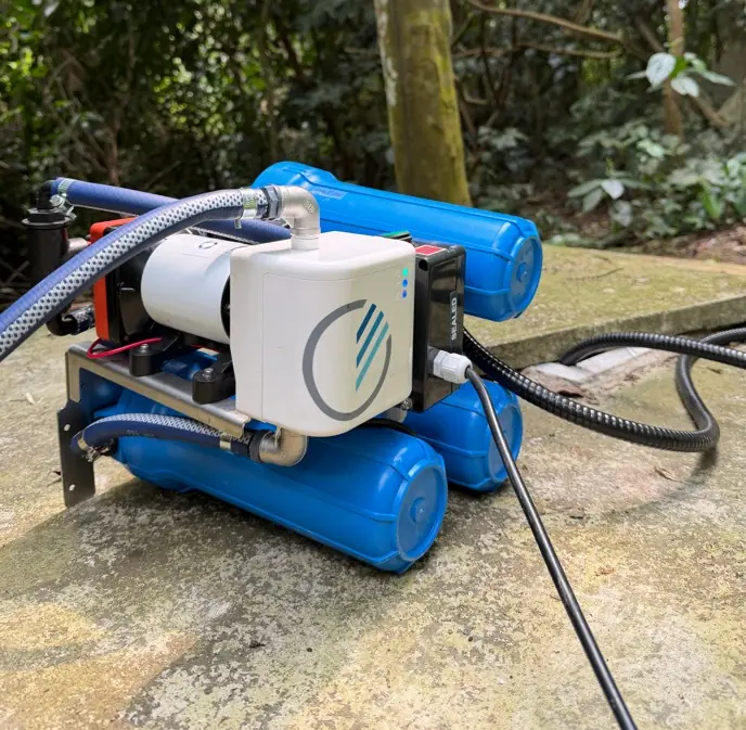 Deca 30C in use